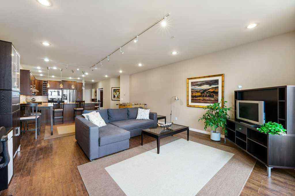 MLS® A2205922 - Unit #402 103 10 Avenue NW in Crescent Heights Calgary, Residential
