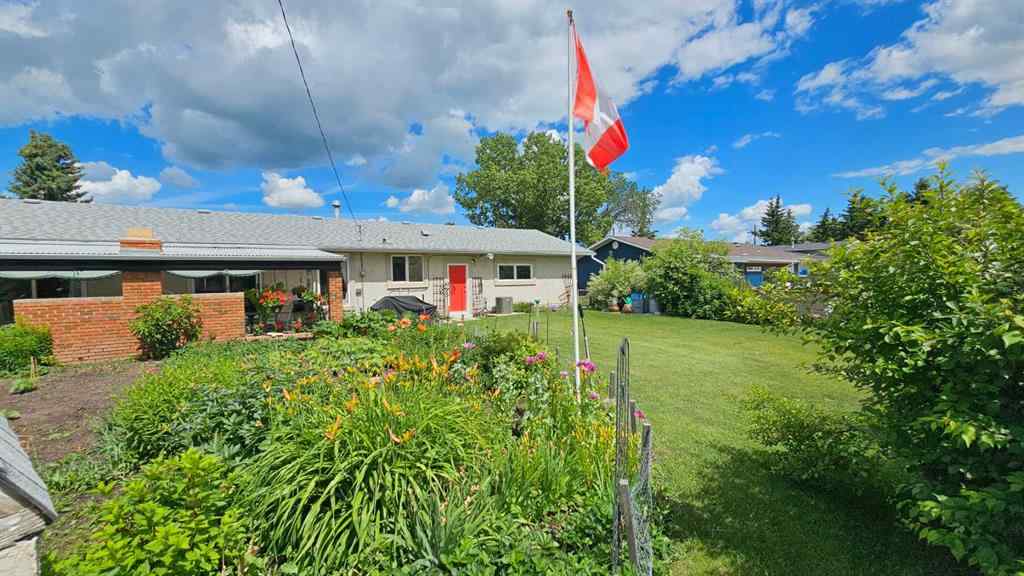 MLS® A2206099 - 4913 Parkview Crescent  in NONE Castor, Residential