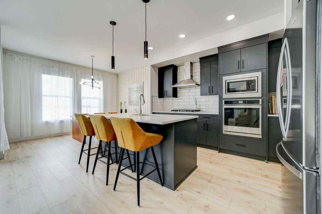 MLS® A2206118 - 1170 Pacific Circle W in Garry Station Lethbridge, Residential