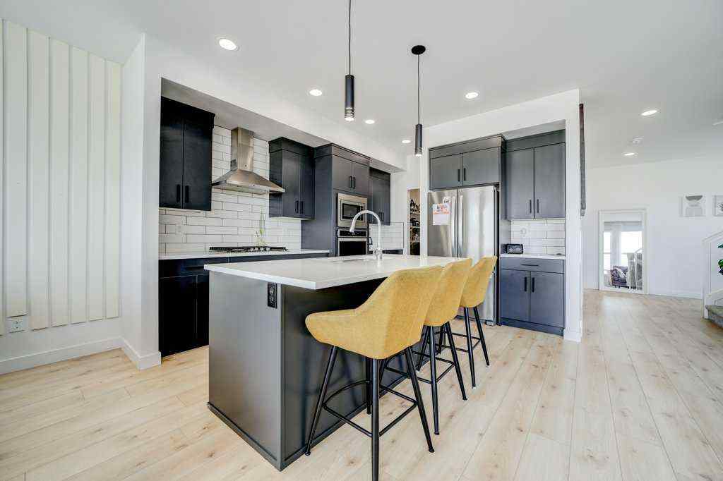 MLS® A2206118 - 1170 Pacific Circle W in Garry Station Lethbridge, Residential