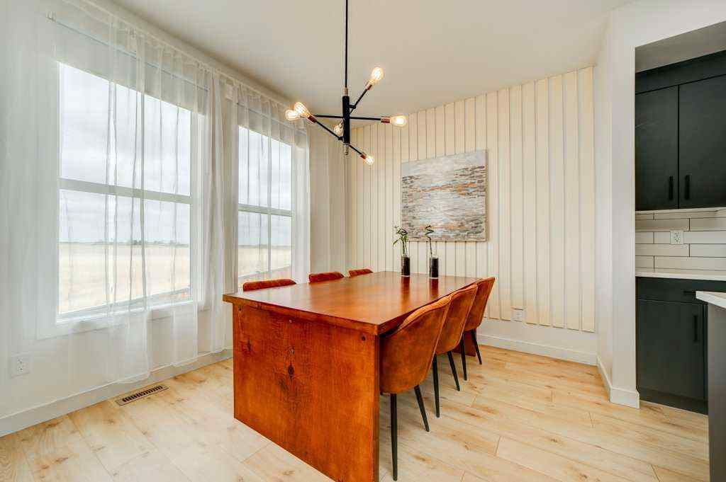 MLS® A2206118 - 1170 Pacific Circle W in Garry Station Lethbridge, Residential