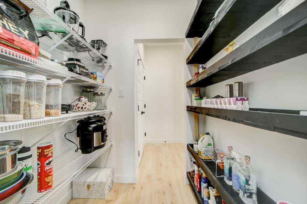 MLS® A2206118 - 1170 Pacific Circle W in Garry Station Lethbridge, Residential