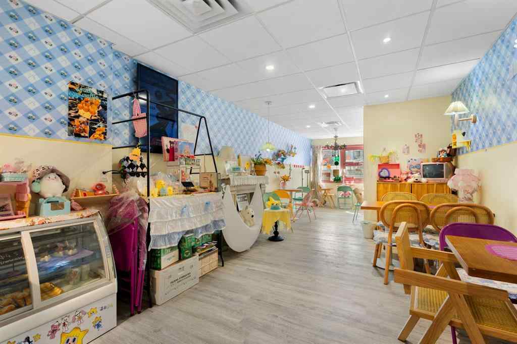 MLS® A2206149 - 536 16 Avenue NW in Mount Pleasant Calgary, Commercial