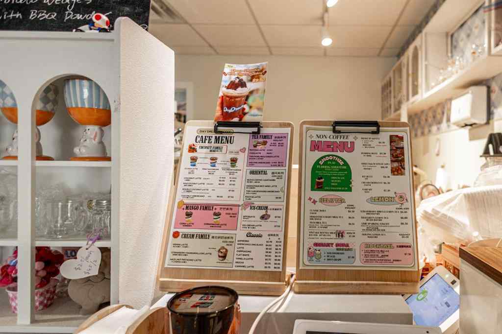 MLS® A2206149 - 536 16 Avenue NW in Mount Pleasant Calgary, Commercial