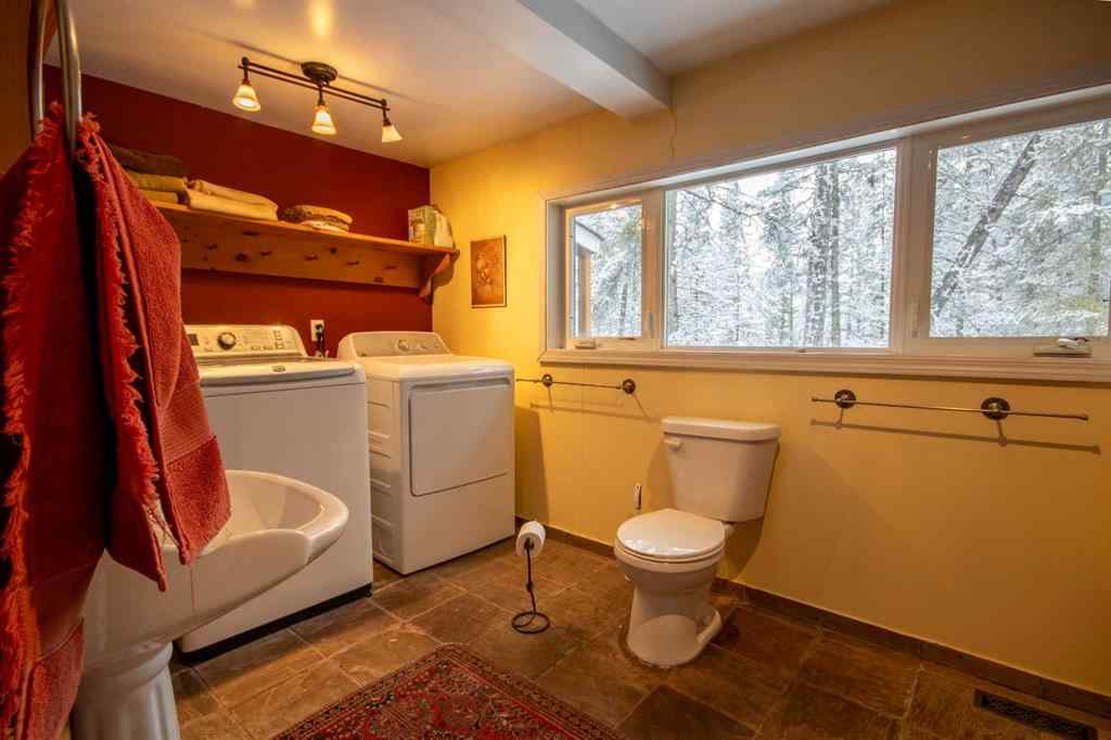 MLS® A2206156 - Unit #10 32376 760 Highway  in NONE Rural Mountain View County, Residential
