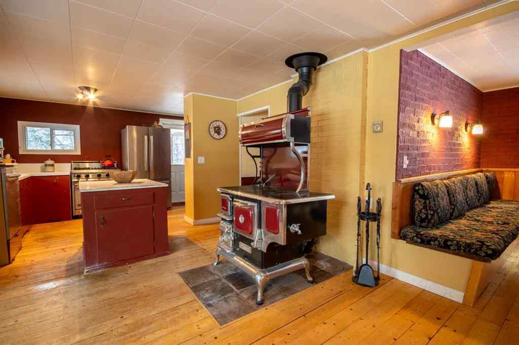 MLS® A2206156 - Unit #10 32376 760 Highway  in NONE Rural Mountain View County, Residential