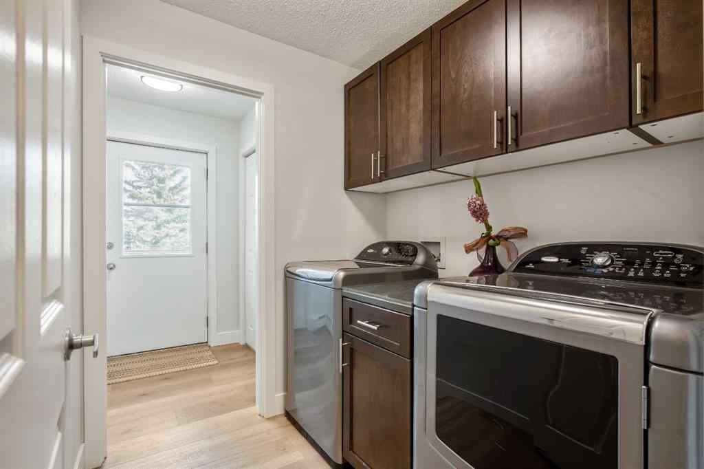 MLS® A2206334 - 24 Mountain View Park  in West Bragg Creek Bragg Creek, Residential