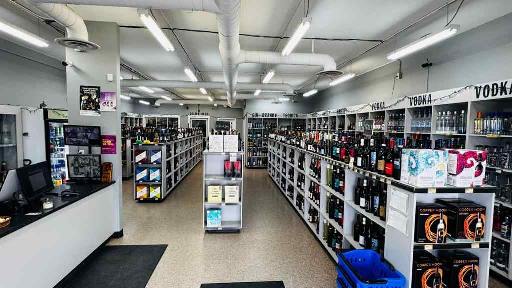 MLS® A2206340 - Unit #102 25 Beju Industrial Drive Drive  in Beju Industrial Park Sylvan Lake, Commercial