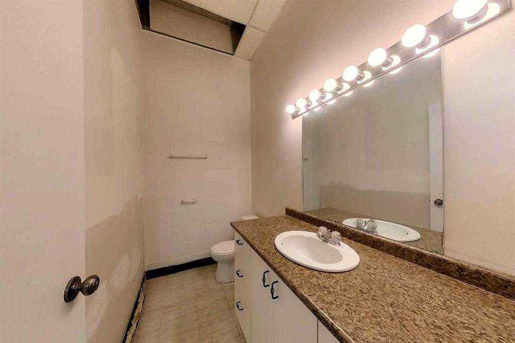 MLS® A2206379 - 5102 50 Street  in NONE Whitecourt, Commercial
