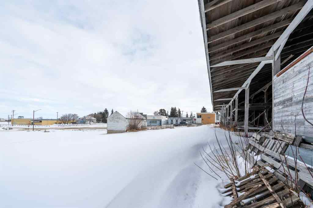 MLS® A2206398 - 5012 50 Street  in Holden Holden, Commercial