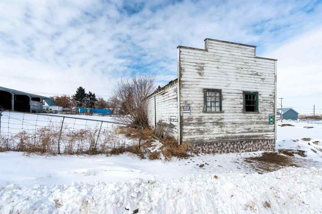 MLS® A2206398 - 5012 50 Street  in Holden Holden, Commercial
