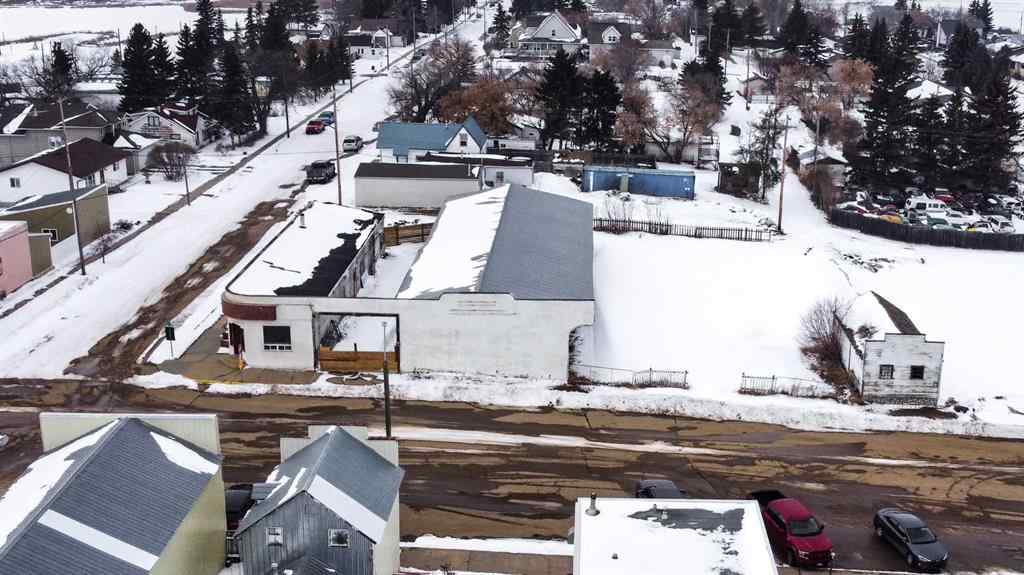 MLS® A2206398 - 5012 50 Street  in Holden Holden, Commercial