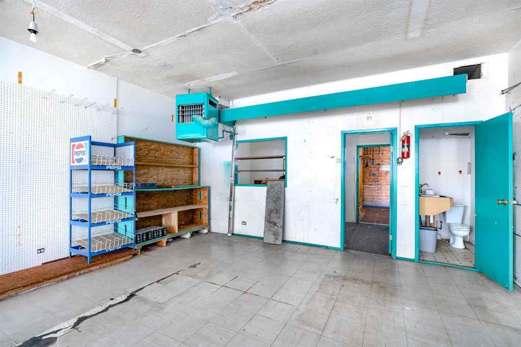 MLS® A2206398 - 5012 50 Street  in Holden Holden, Commercial