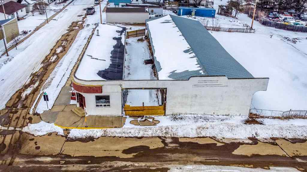 MLS® A2206398 - 5012 50 Street  in Holden Holden, Commercial