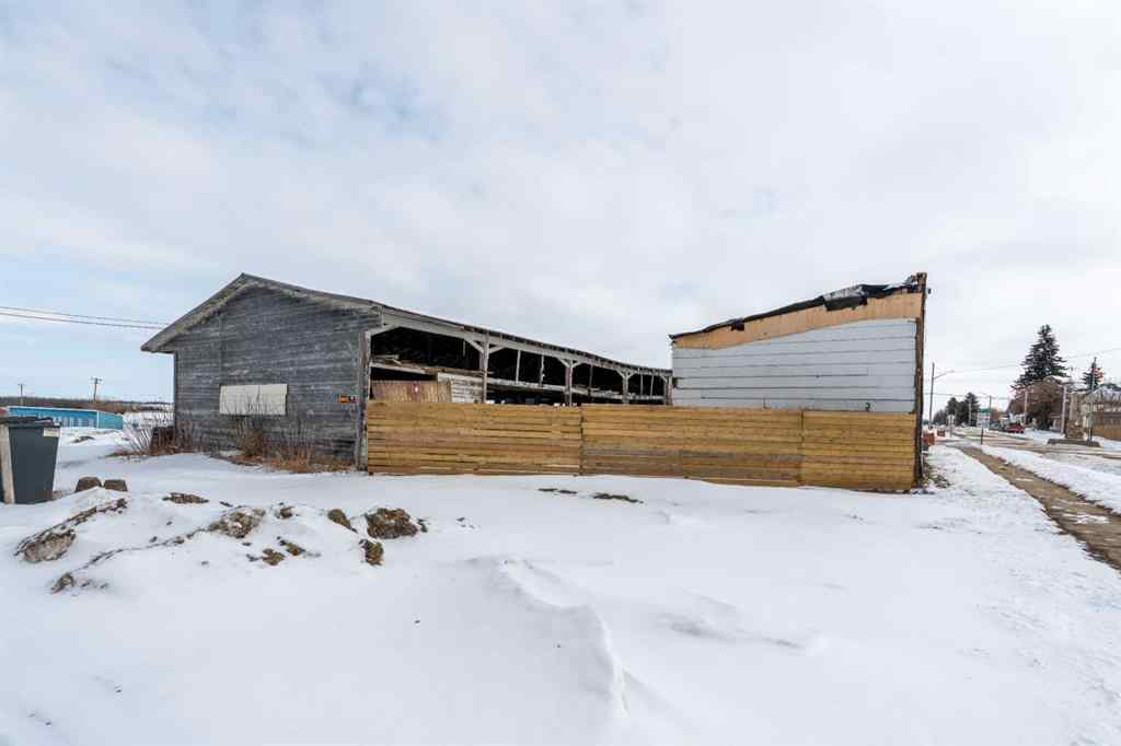 MLS® A2206398 - 5012 50 Street  in Holden Holden, Commercial