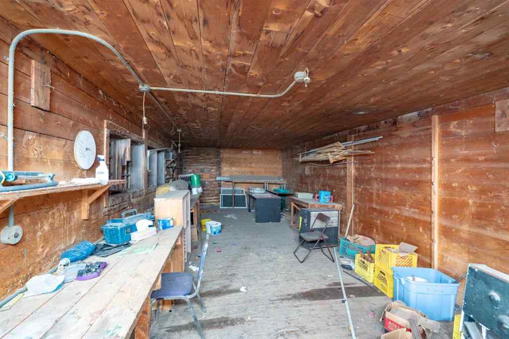MLS® A2206398 - 5012 50 Street  in Holden Holden, Commercial