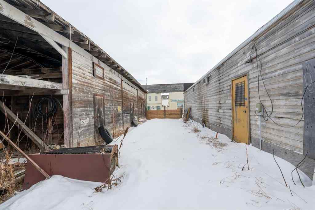 MLS® A2206398 - 5012 50 Street  in Holden Holden, Commercial