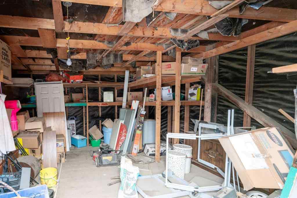 MLS® A2206398 - 5012 50 Street  in Holden Holden, Commercial