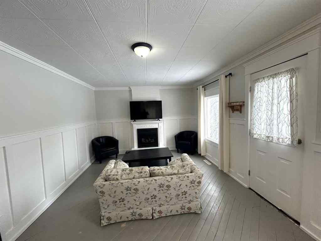 MLS® A2206448 - 5114 48 Avenue  in Forestburg Forestburg, Residential