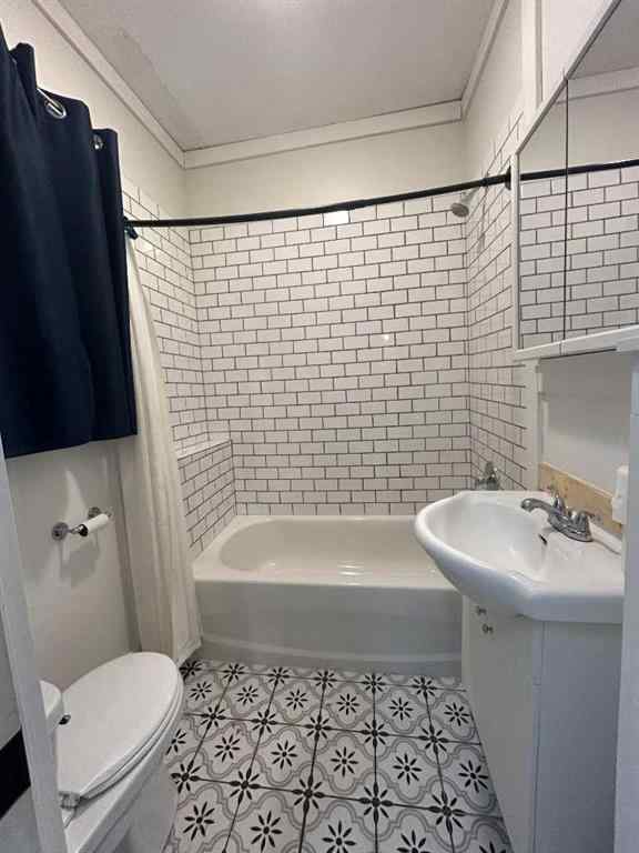 MLS® A2206448 - 5114 48 Avenue  in Forestburg Forestburg, Residential
