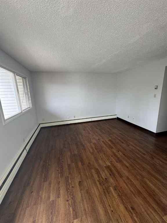 MLS® A2206605 - Unit #211 5117 44 Street  in NONE High Prairie, Rental