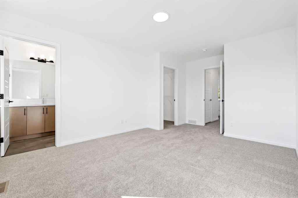 MLS® A2206779 - 898 Wolf Willow Boulevard SE in Wolf Willow Calgary, Residential