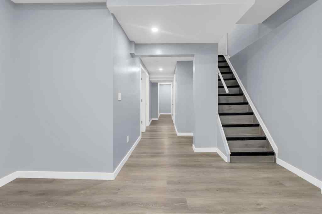 MLS® A2206806 - 111 Pinemill Mews NE in Pineridge Calgary, Residential