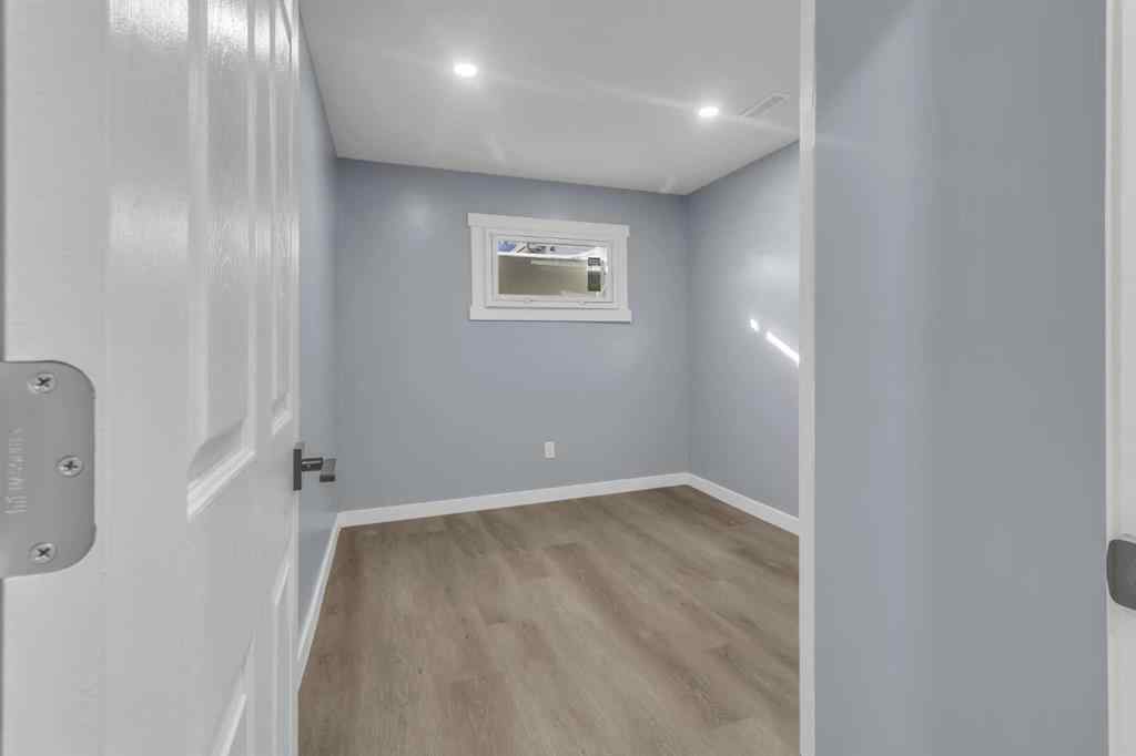 MLS® A2206806 - 111 Pinemill Mews NE in Pineridge Calgary, Residential