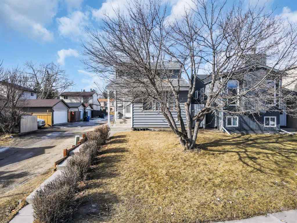 MLS® A2206806 - 111 Pinemill Mews NE in Pineridge Calgary, Residential