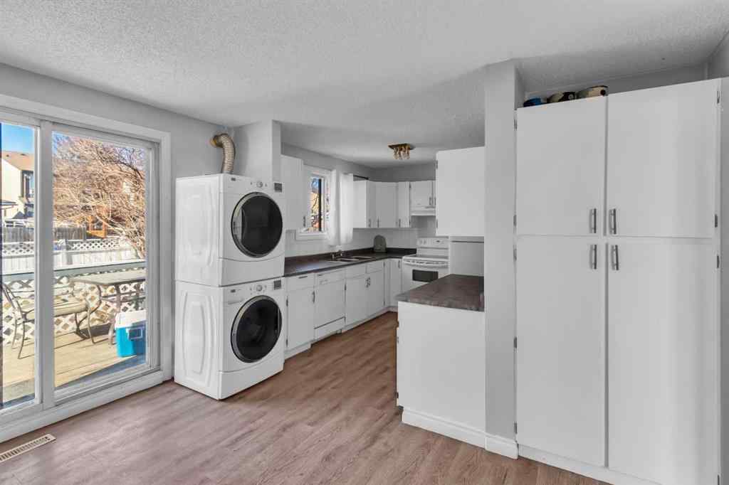 MLS® A2206806 - 111 Pinemill Mews NE in Pineridge Calgary, Residential