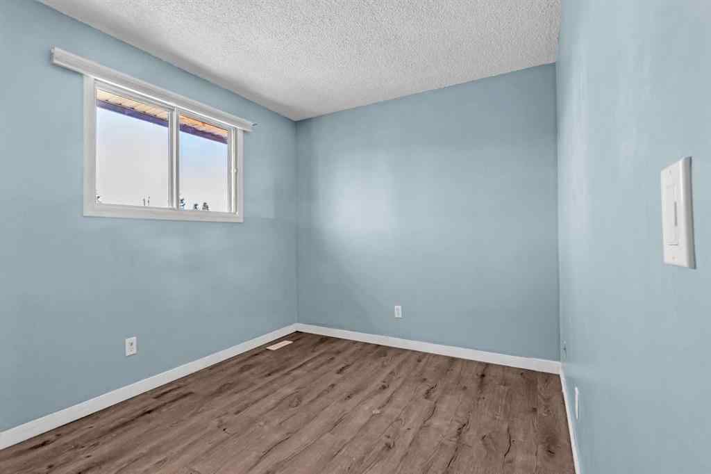 MLS® A2206806 - 111 Pinemill Mews NE in Pineridge Calgary, Residential