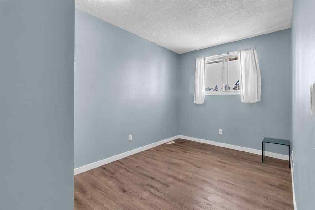 MLS® A2206806 - 111 Pinemill Mews NE in Pineridge Calgary, Residential
