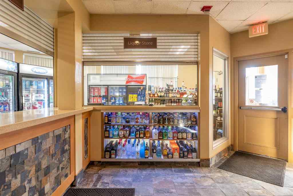 MLS® A2207063 - 4820 50 Avenue  in West Commercial Lloydminster, Commercial