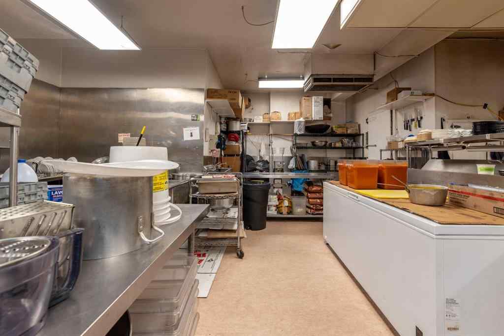 MLS® A2207063 - 4820 50 Avenue  in West Commercial Lloydminster, Commercial