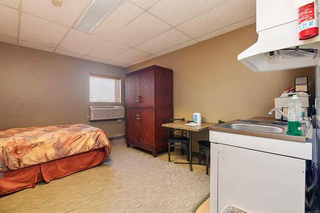 MLS® A2207063 - 4820 50 Avenue  in West Commercial Lloydminster, Commercial