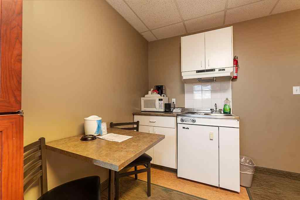 MLS® A2207063 - 4820 50 Avenue  in West Commercial Lloydminster, Commercial