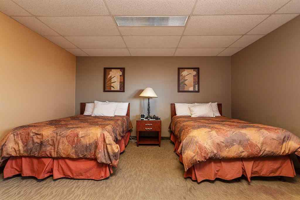 MLS® A2207063 - 4820 50 Avenue  in West Commercial Lloydminster, Commercial