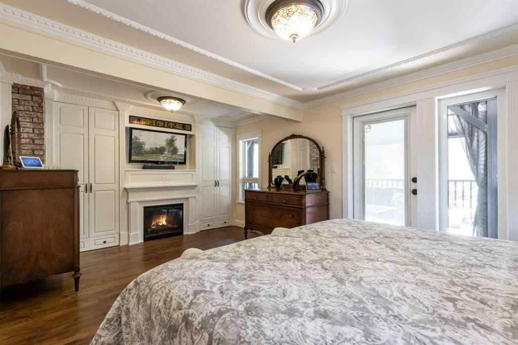MLS® A2207074 - 127 1 Street SW in SW Hill Medicine Hat, Residential