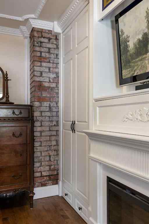 MLS® A2207074 - 127 1 Street SW in SW Hill Medicine Hat, Residential