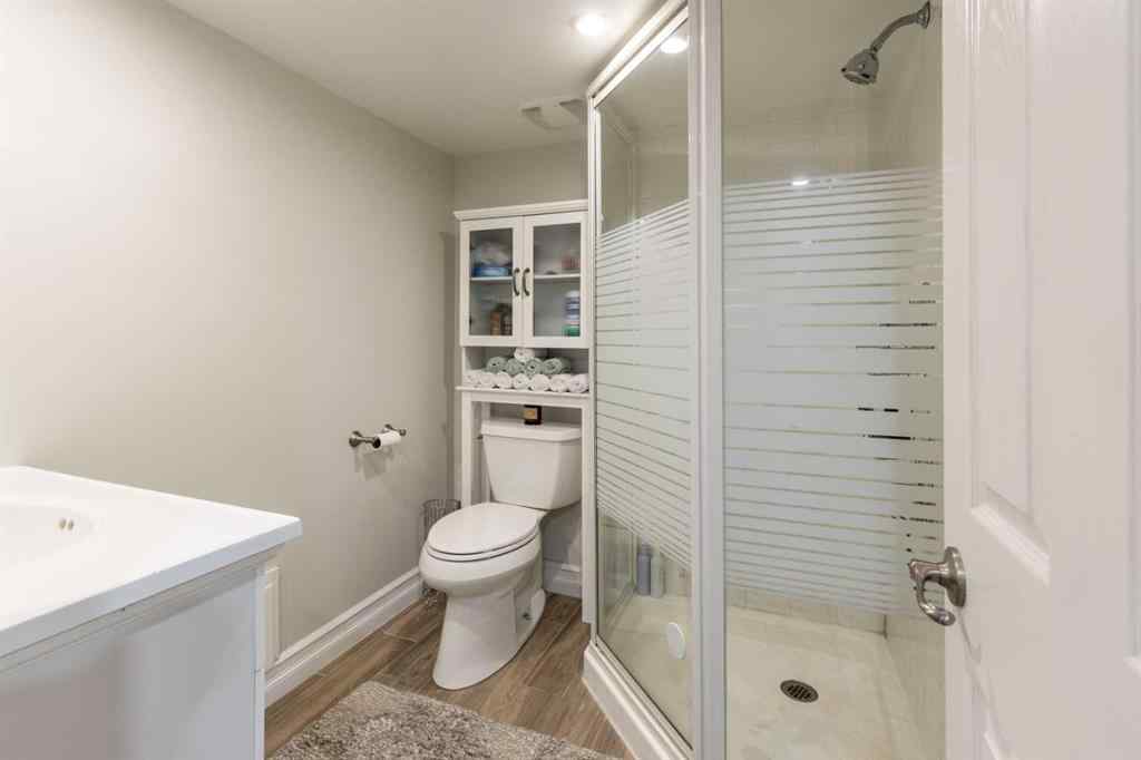 MLS® A2207074 - 127 1 Street SW in SW Hill Medicine Hat, Residential
