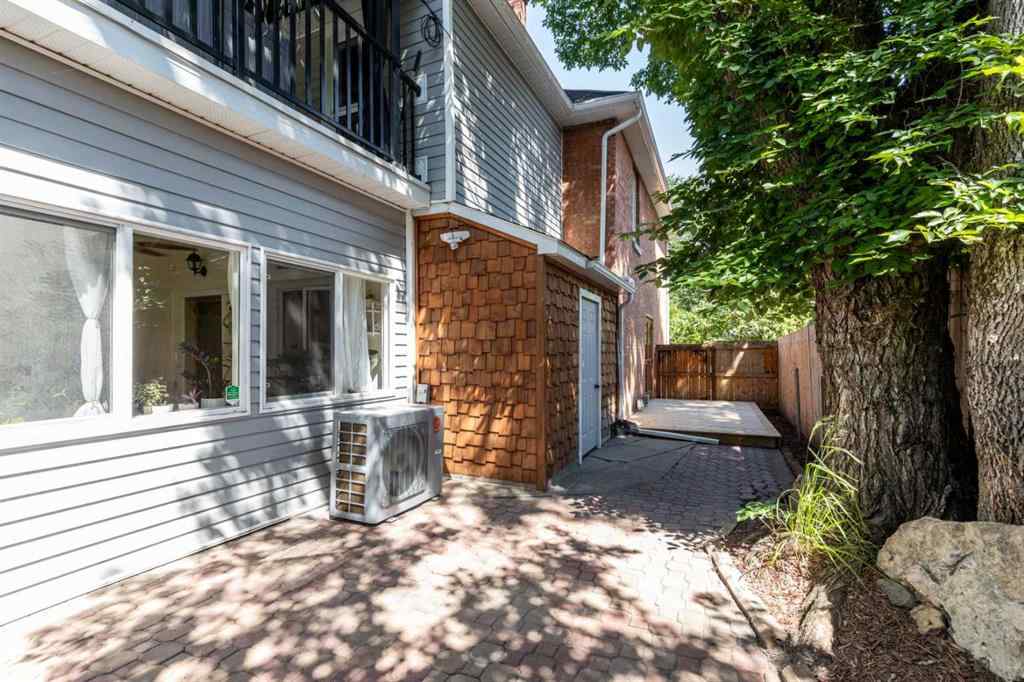 MLS® A2207074 - 127 1 Street SW in SW Hill Medicine Hat, Residential