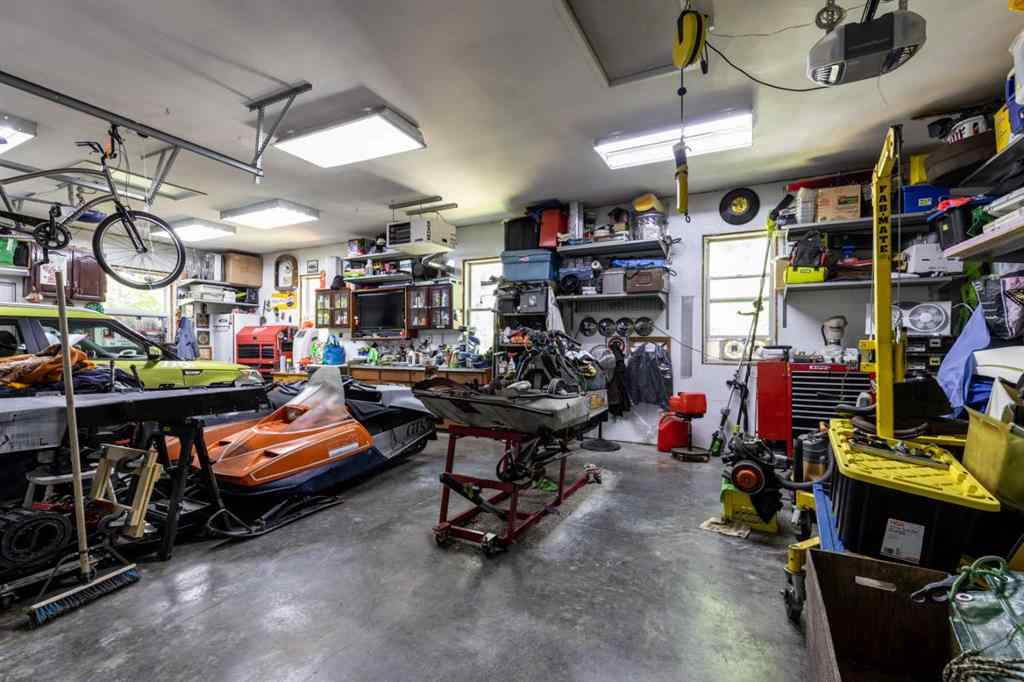 MLS® A2207074 - 127 1 Street SW in SW Hill Medicine Hat, Residential
