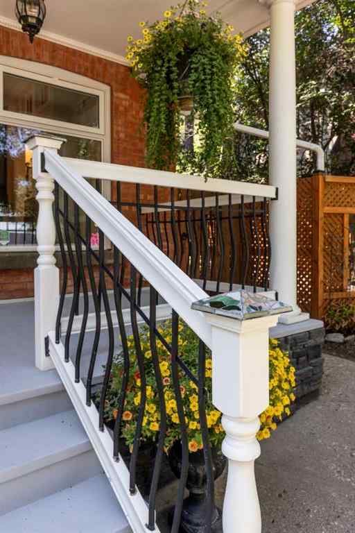 MLS® A2207074 - 127 1 Street SW in SW Hill Medicine Hat, Residential