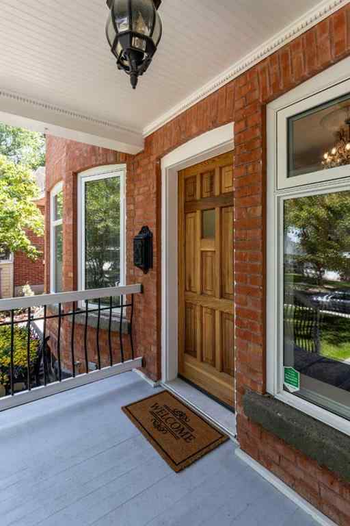MLS® A2207074 - 127 1 Street SW in SW Hill Medicine Hat, Residential