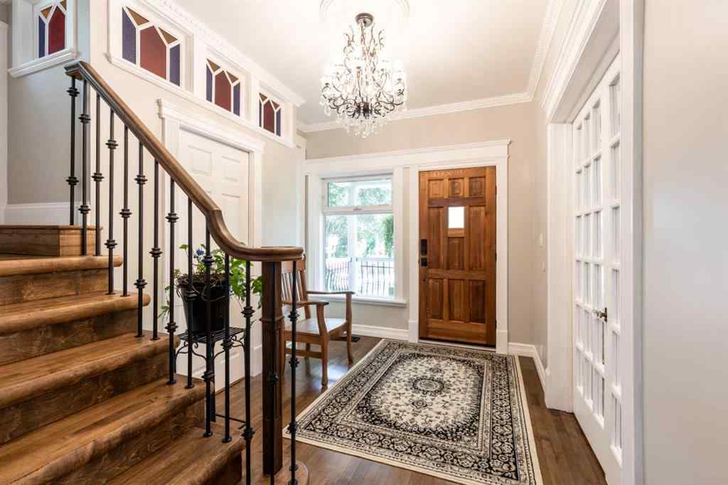 MLS® A2207074 - 127 1 Street SW in SW Hill Medicine Hat, Residential