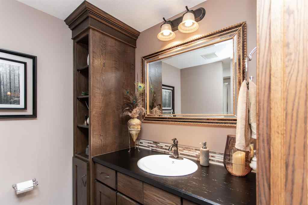 MLS® A2207098 - 38212 Range Road 252   in NONE Rural Lacombe County, Residential