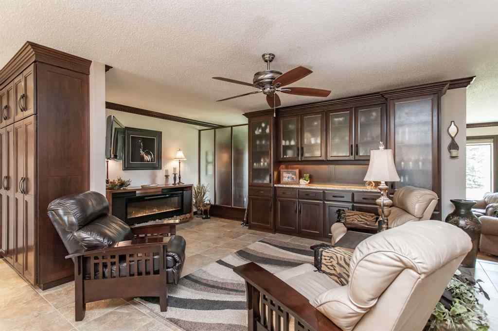 MLS® A2207098 - 38212 Range Road 252   in NONE Rural Lacombe County, Residential