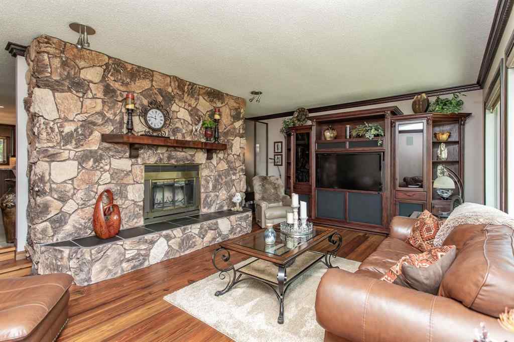 MLS® A2207098 - 38212 Range Road 252   in NONE Rural Lacombe County, Residential
