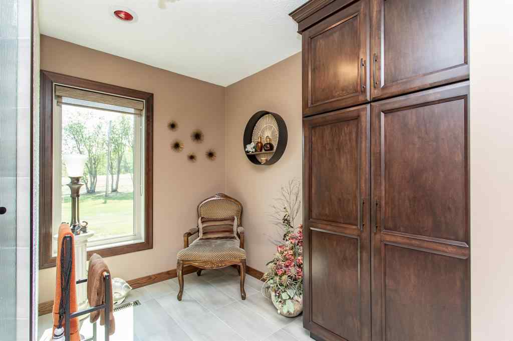 MLS® A2207098 - 38212 Range Road 252   in NONE Rural Lacombe County, Residential
