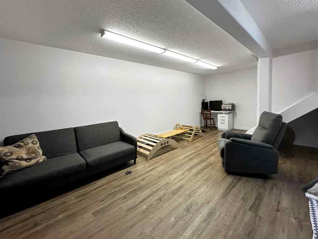 MLS® A2207109 - 4433 51 Avenue  in NONE Valleyview, Residential